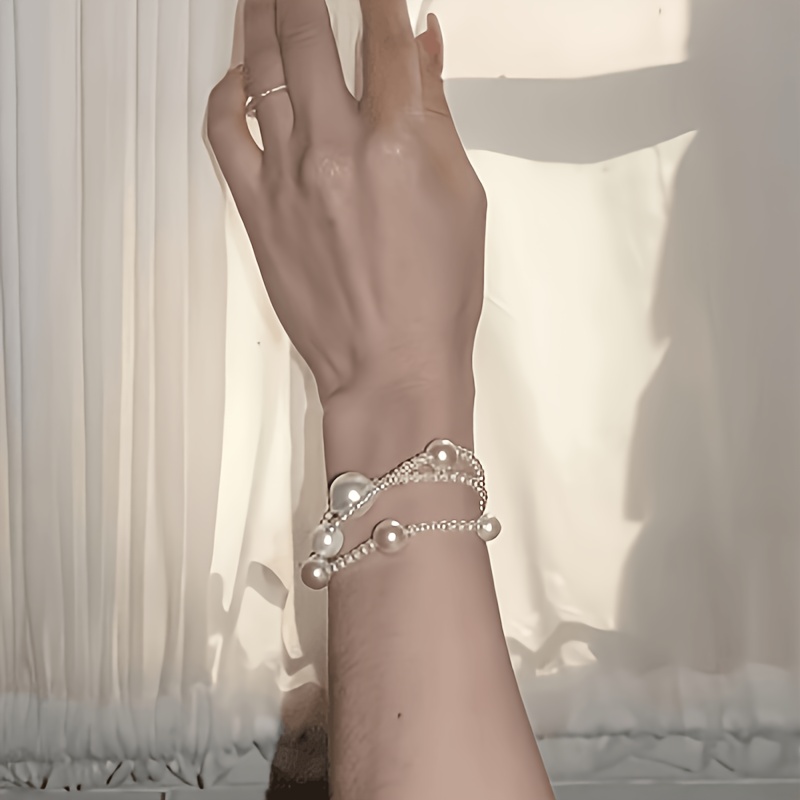 Multi-layered Shell Bracelet, Simple & Versatile